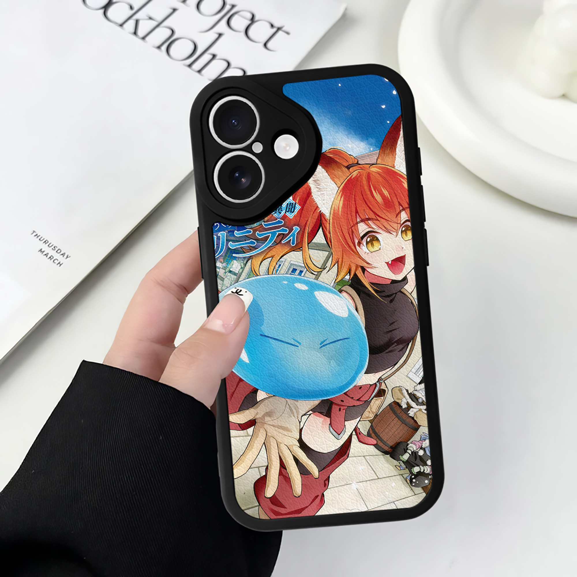 （画像用） 転スラ Regarding Reincarnated to Slime 【iPhone 16シリーズ対応】シリコンスマホケース（レザー調） 材質：シリコン
